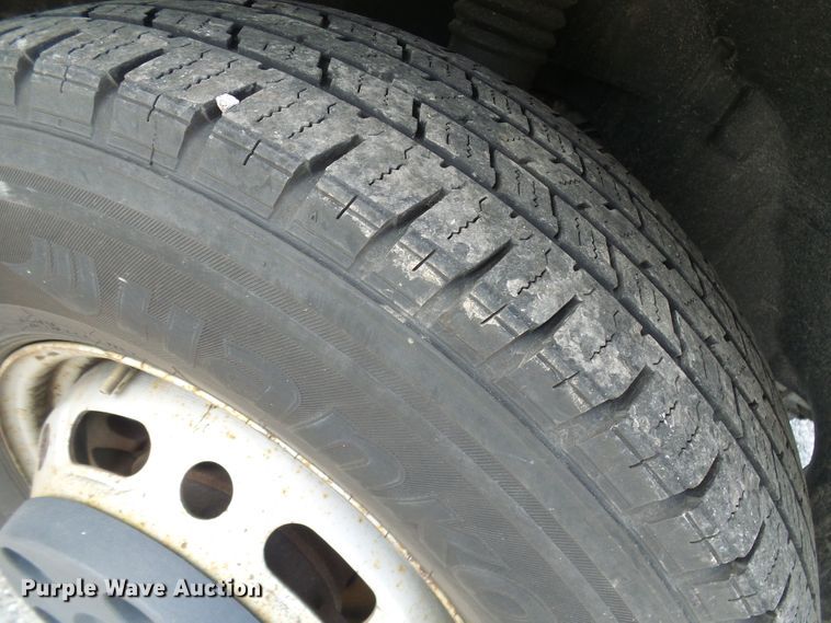 image for item DG1956 2008 Dodge Sprinter 3500  shuttle bus