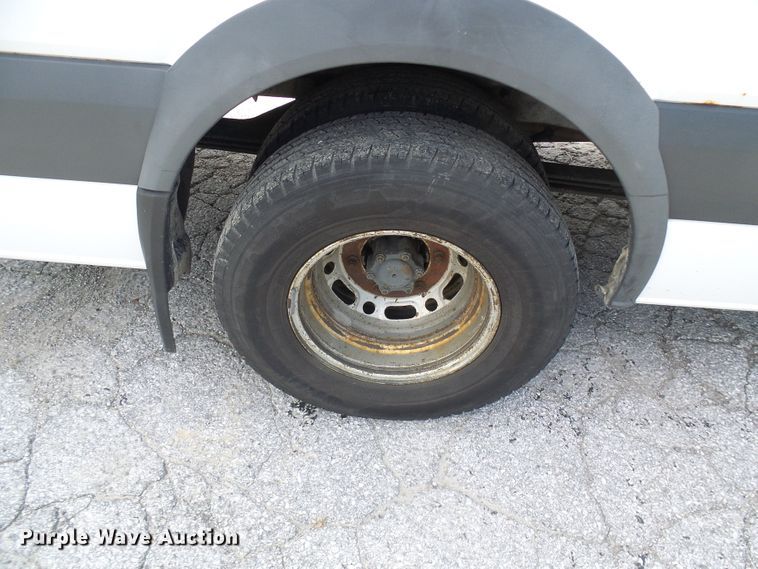 image for item DG1956 2008 Dodge Sprinter 3500  shuttle bus