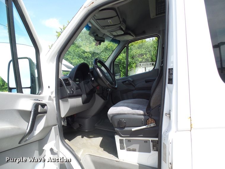 image for item DG1956 2008 Dodge Sprinter 3500  shuttle bus