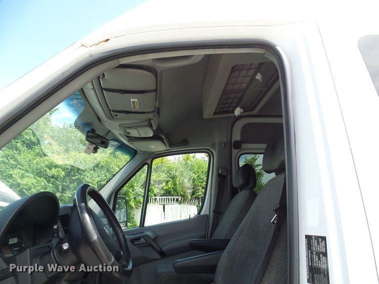 image for item DG1956 2008 Dodge Sprinter 3500  shuttle bus