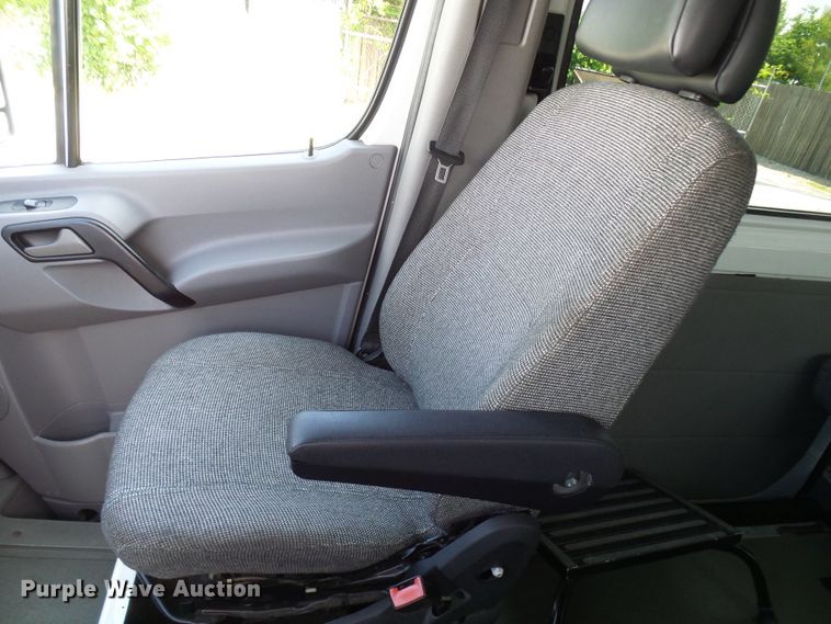 image for item DG1956 2008 Dodge Sprinter 3500  shuttle bus