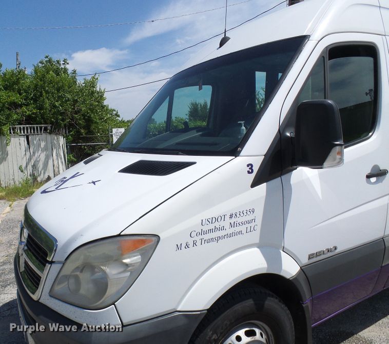 image for item DG1957 2007 Dodge Sprinter 3500  shuttle bus