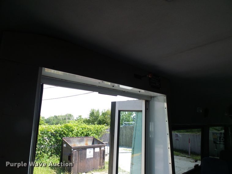 image for item DG1957 2007 Dodge Sprinter 3500  shuttle bus