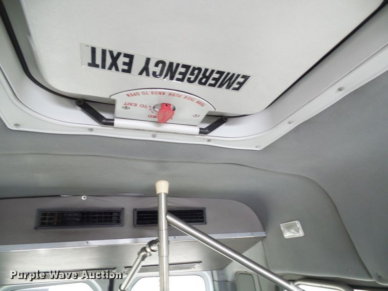 image for item DG1957 2007 Dodge Sprinter 3500  shuttle bus