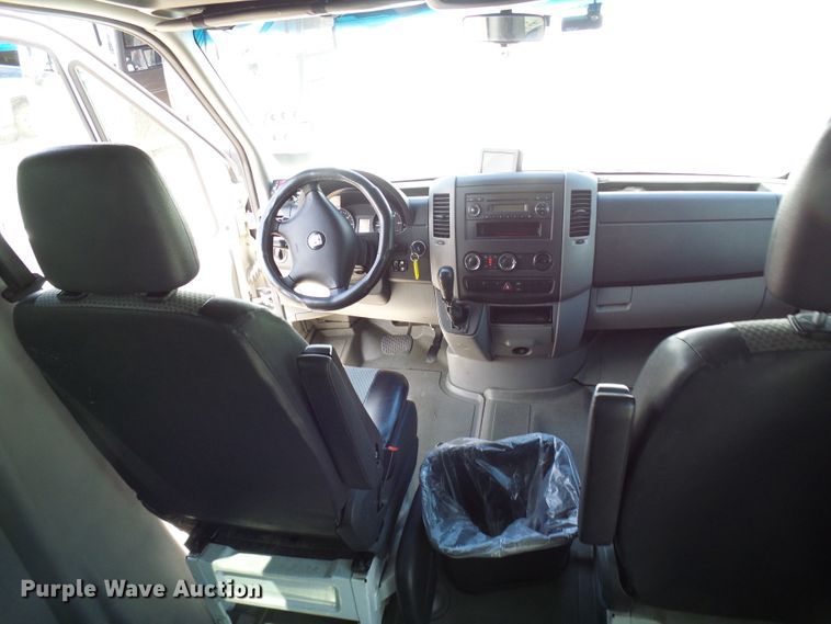 image for item DG1957 2007 Dodge Sprinter 3500  shuttle bus