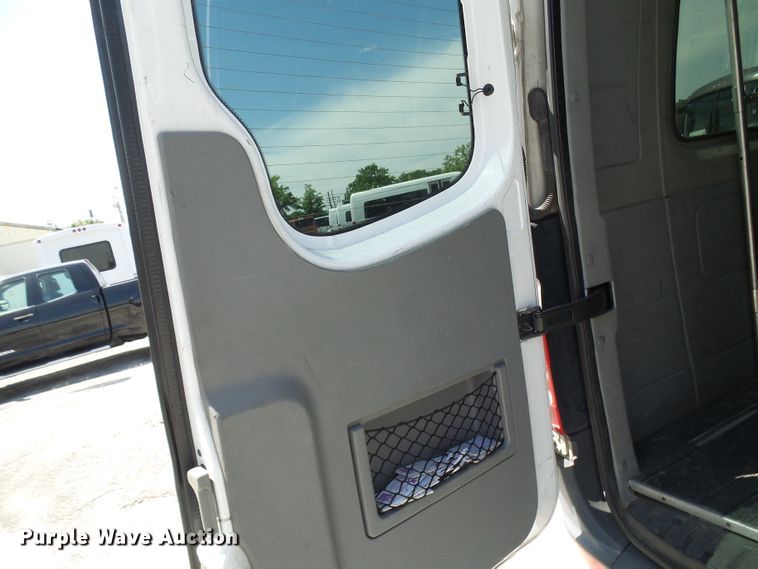 image for item DG1957 2007 Dodge Sprinter 3500  shuttle bus