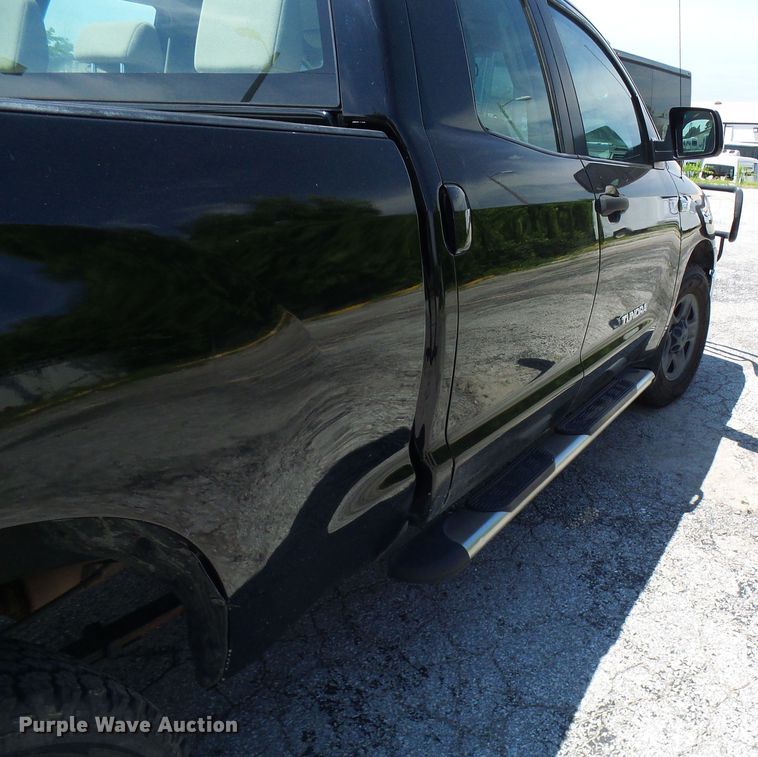 image for item DG1958 2008 Toyota Tundra  Double Cab pickup truck