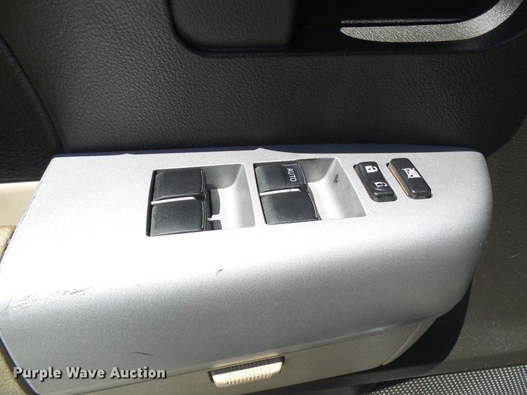 image for item DG1958 2008 Toyota Tundra  Double Cab pickup truck