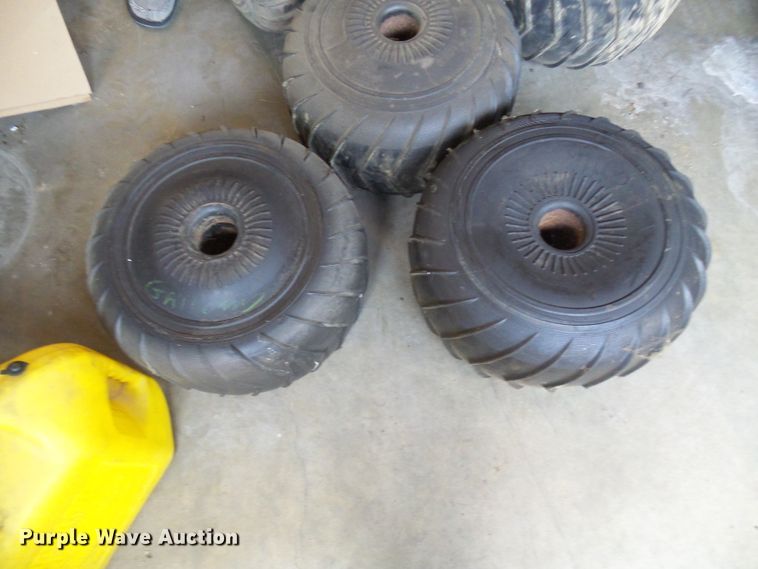 image for item DG1959 Allis Chalmers Terra Tiger 10  utility vehicle