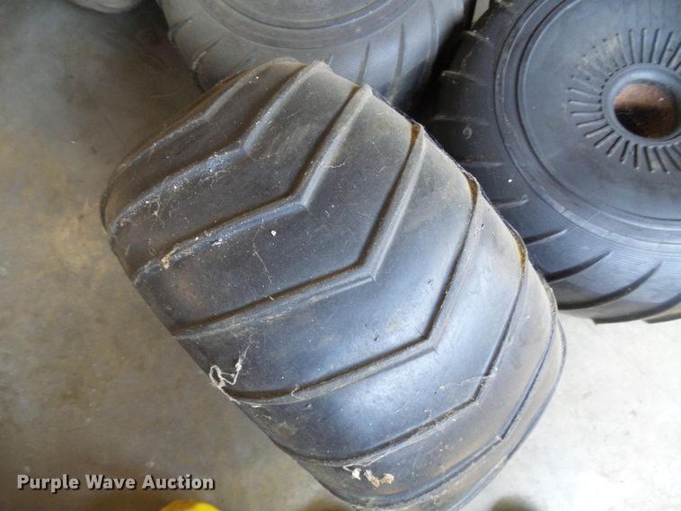 image for item DG1959 Allis Chalmers Terra Tiger 10  utility vehicle