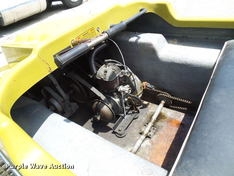 image for item DG1959 Allis Chalmers Terra Tiger 10  utility vehicle