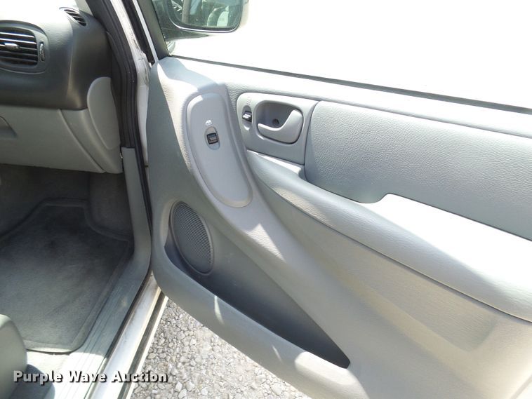 image for item DG1969 2006 Dodge Grand Caravan  van