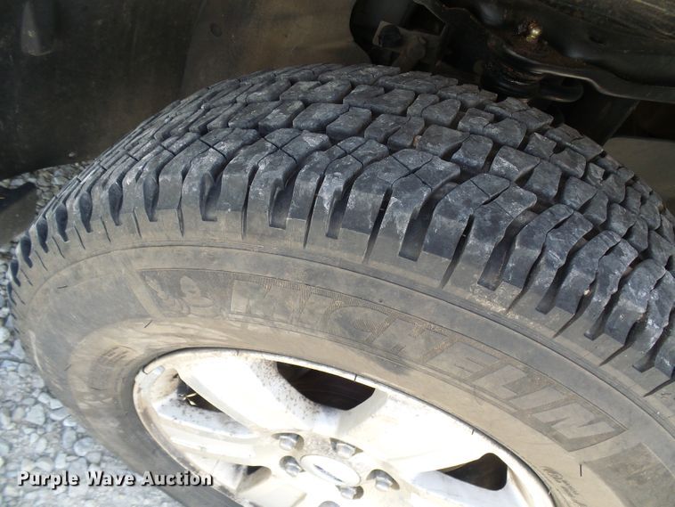 image for item DG1970 2006 Ford Explorer  SUV