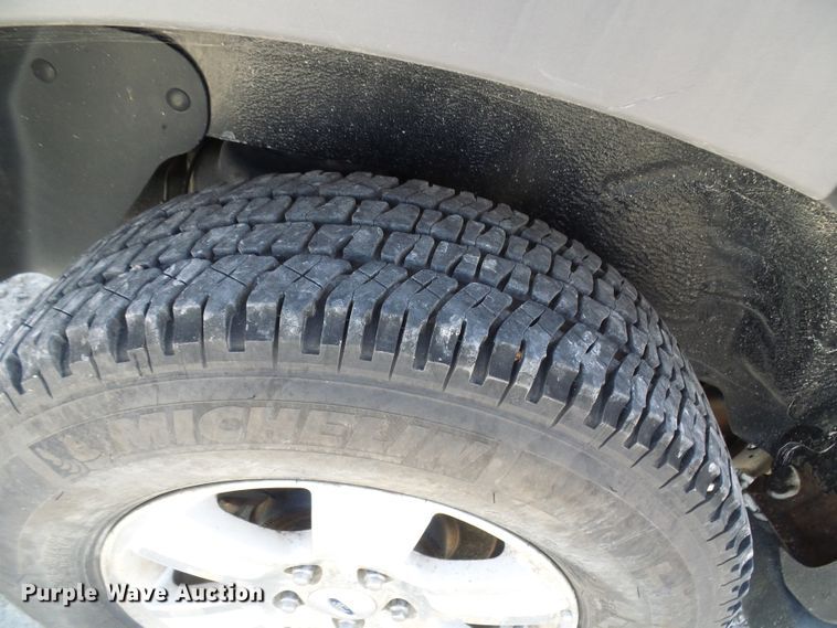 image for item DG1970 2006 Ford Explorer  SUV