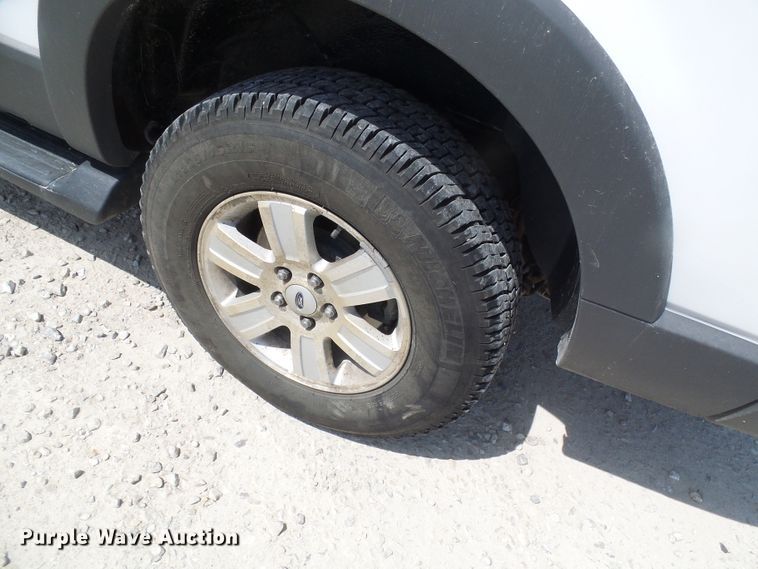 image for item DG1970 2006 Ford Explorer  SUV