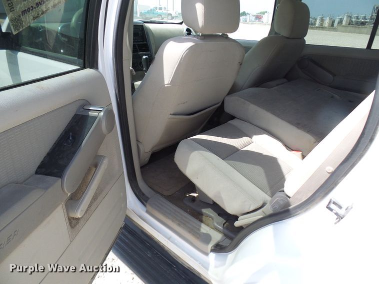 image for item DG1970 2006 Ford Explorer  SUV