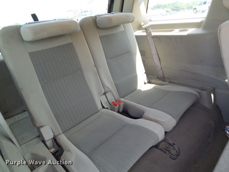 image for item DG1970 2006 Ford Explorer  SUV