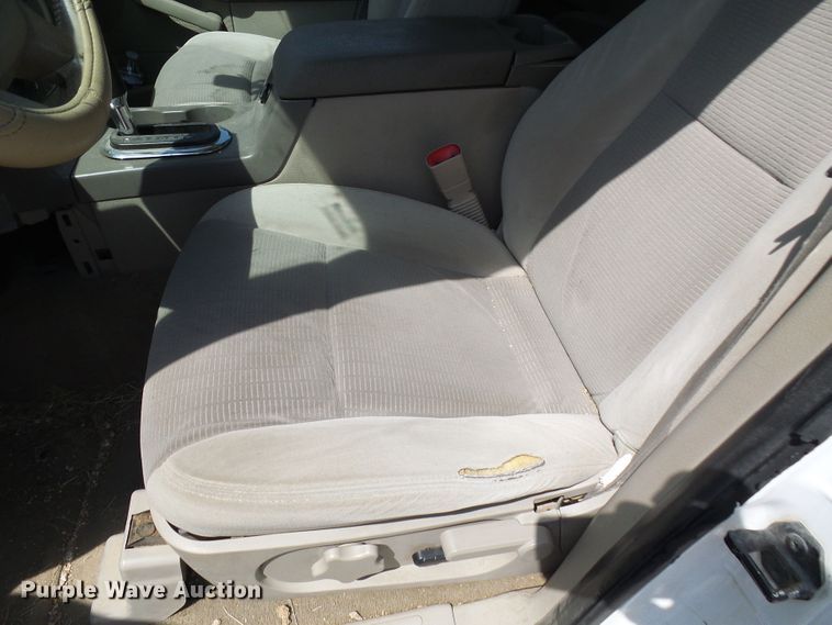 image for item DG1970 2006 Ford Explorer  SUV