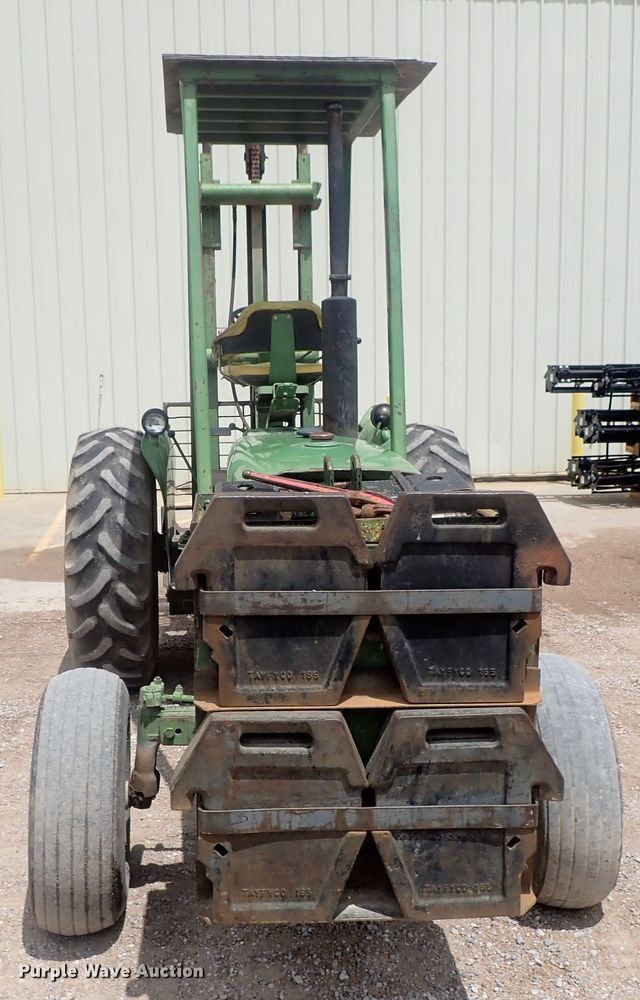 image for item DG2402 John Deere 2020  forklift