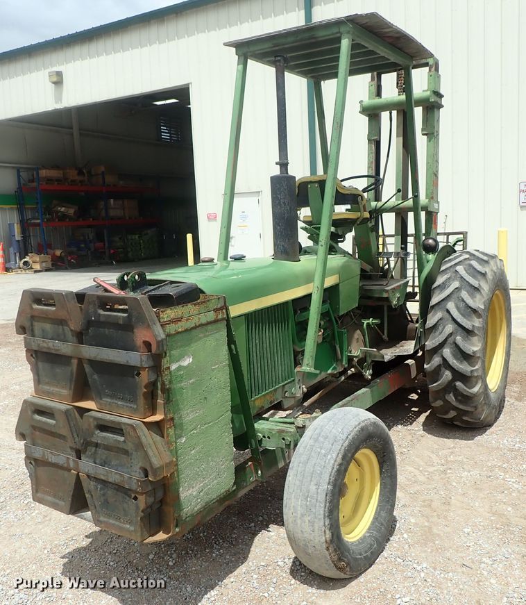 image for item DG2402 John Deere 2020  forklift