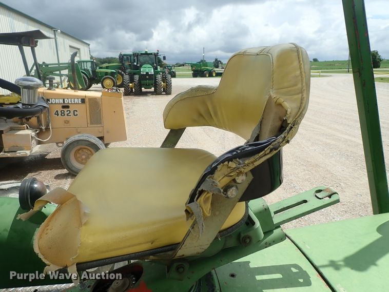 image for item DG2402 John Deere 2020  forklift