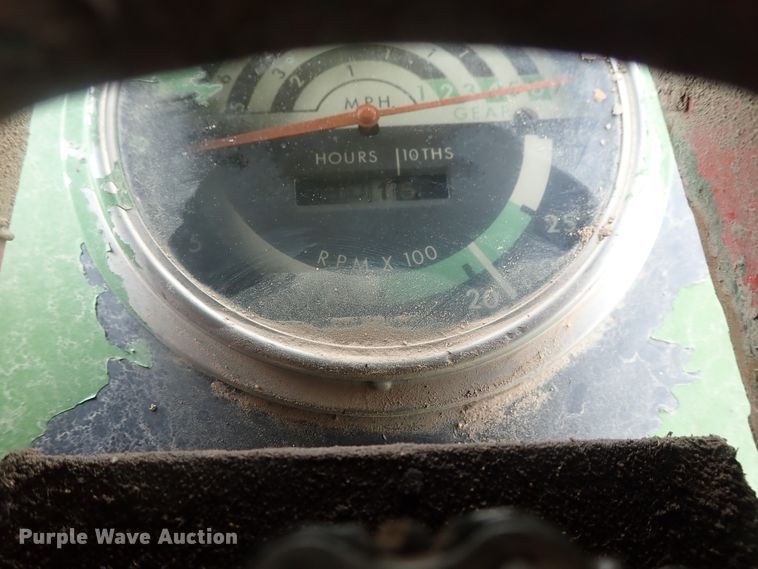 image for item DG2402 John Deere 2020  forklift