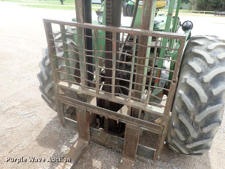 image for item DG2402 John Deere 2020  forklift