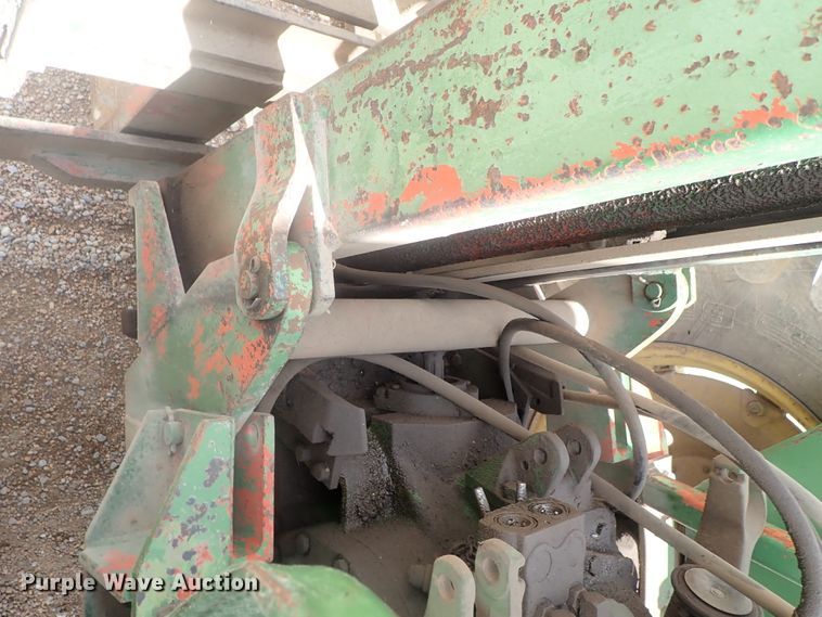 image for item DG2402 John Deere 2020  forklift