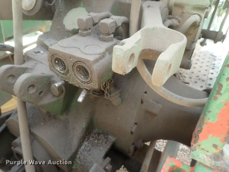 image for item DG2402 John Deere 2020  forklift