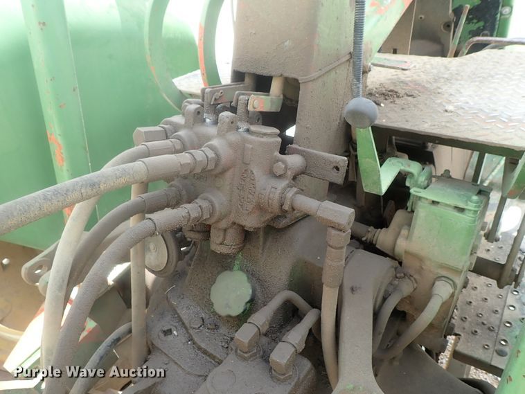 image for item DG2402 John Deere 2020  forklift