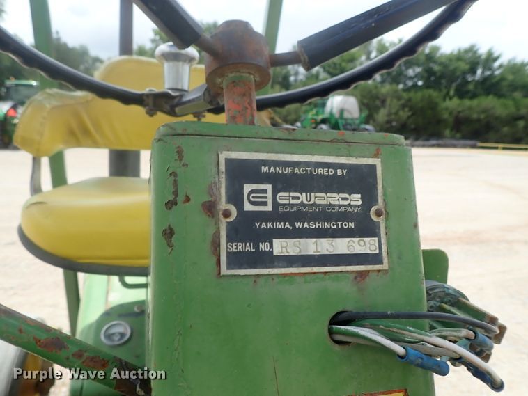 image for item DG2402 John Deere 2020  forklift