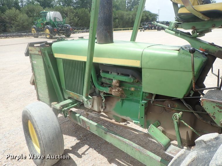 image for item DG2402 John Deere 2020  forklift