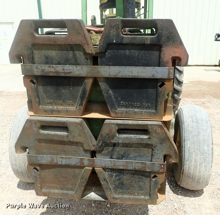 image for item DG2402 John Deere 2020  forklift