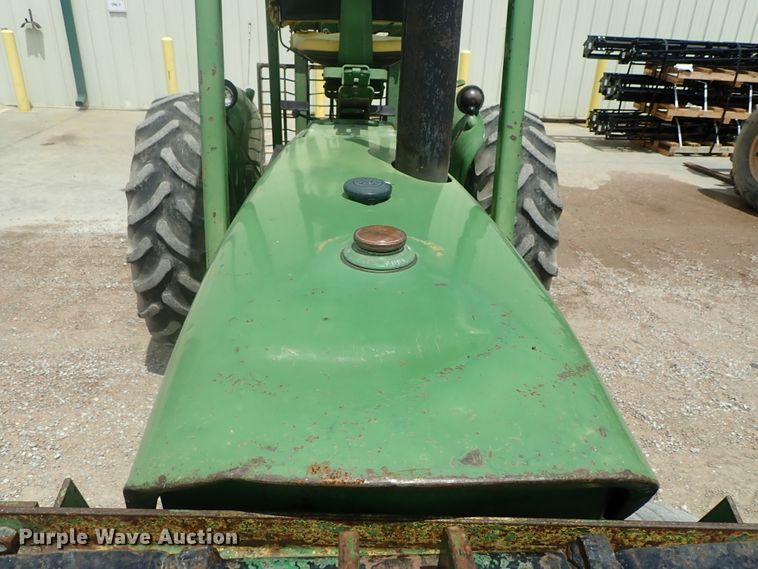 image for item DG2402 John Deere 2020  forklift