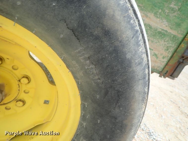 image for item DG2402 John Deere 2020  forklift