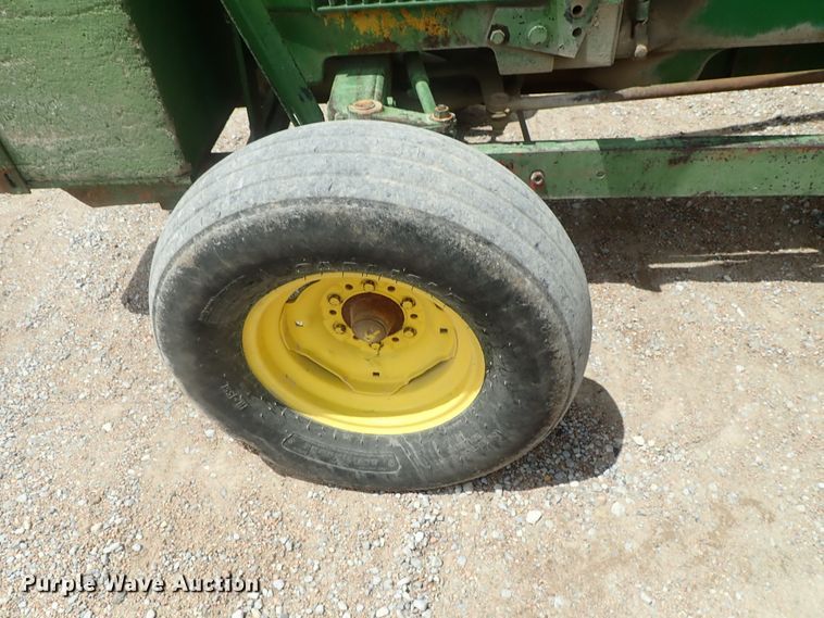 image for item DG2402 John Deere 2020  forklift