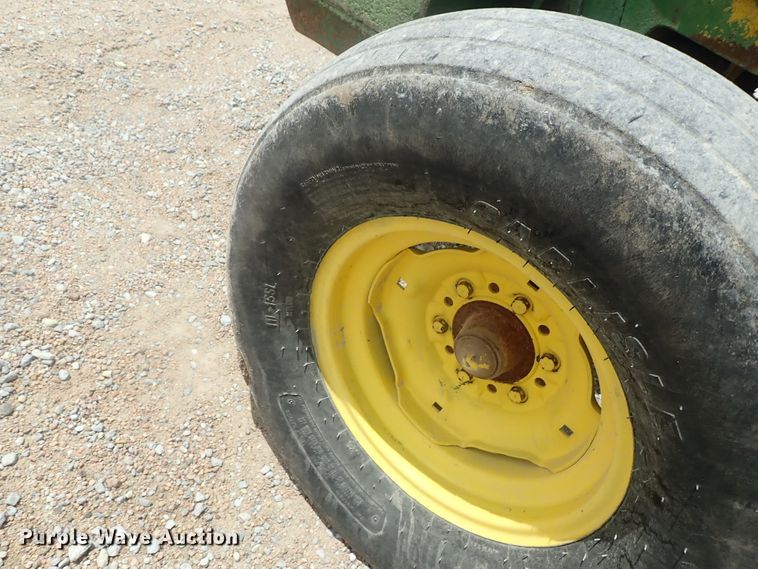 image for item DG2402 John Deere 2020  forklift