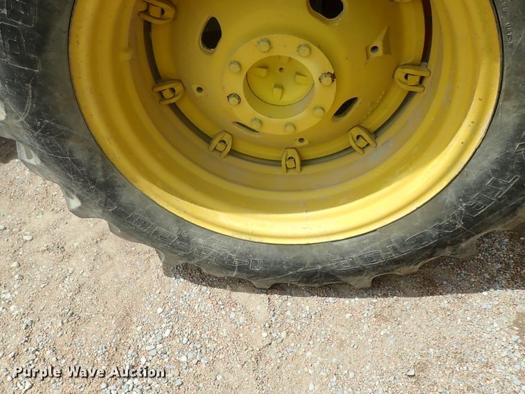 image for item DG2402 John Deere 2020  forklift