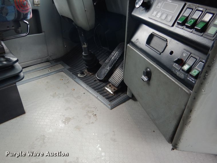 image for item DG4510 1999 Vanhool T2145  coach bus