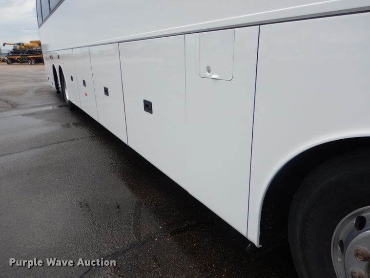 image for item DG4510 1999 Vanhool T2145  coach bus