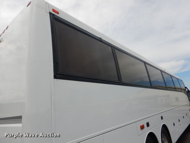 image for item DG4510 1999 Vanhool T2145  coach bus