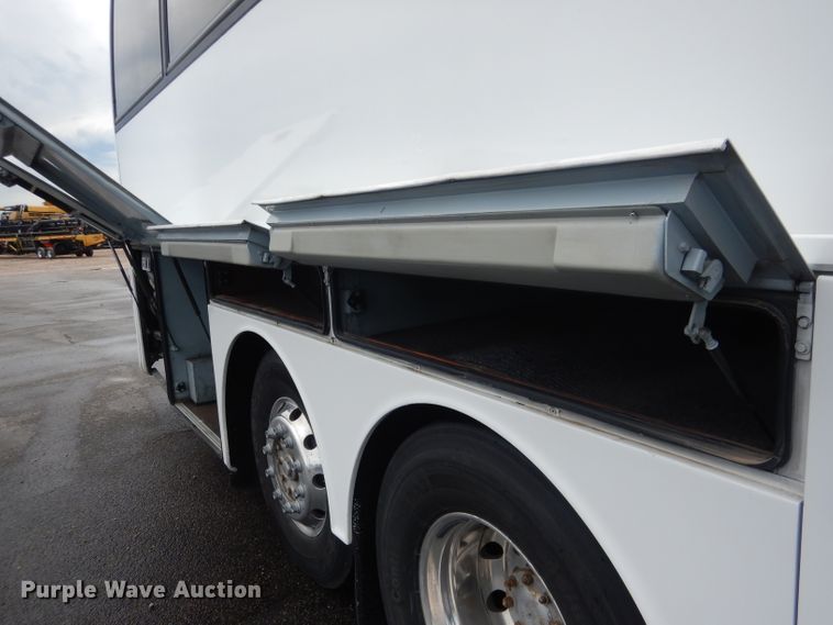 image for item DG4510 1999 Vanhool T2145  coach bus