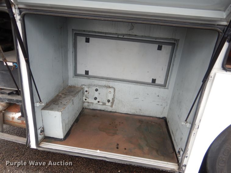 image for item DG4510 1999 Vanhool T2145  coach bus