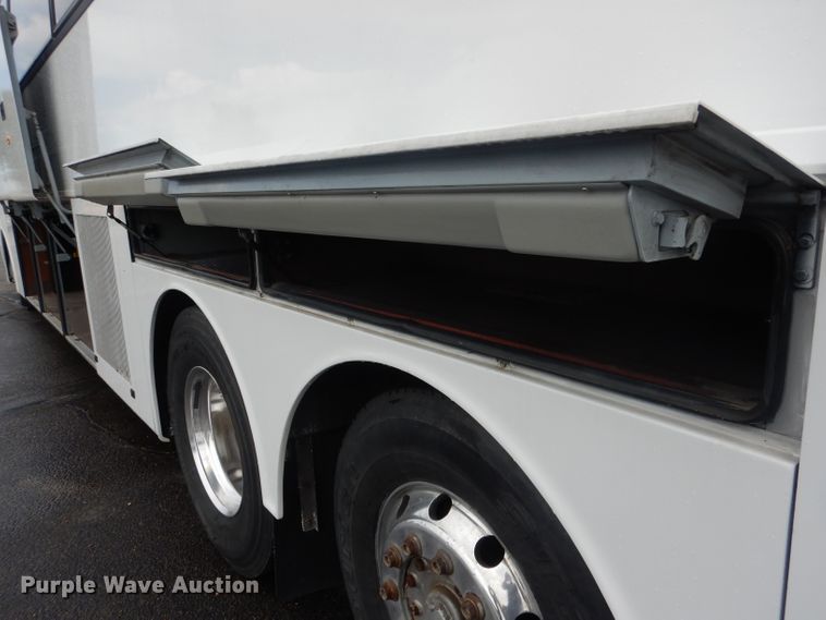 image for item DG4510 1999 Vanhool T2145  coach bus