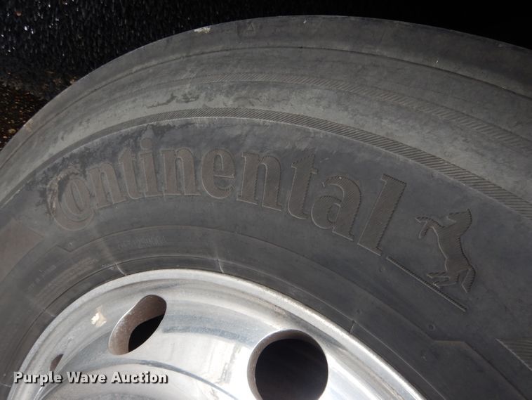 image for item DG4510 1999 Vanhool T2145  coach bus