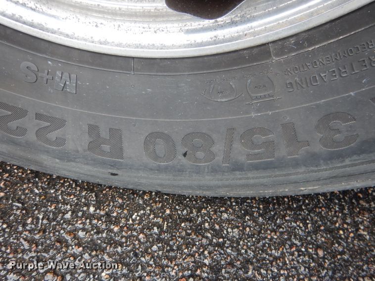 image for item DG4510 1999 Vanhool T2145  coach bus