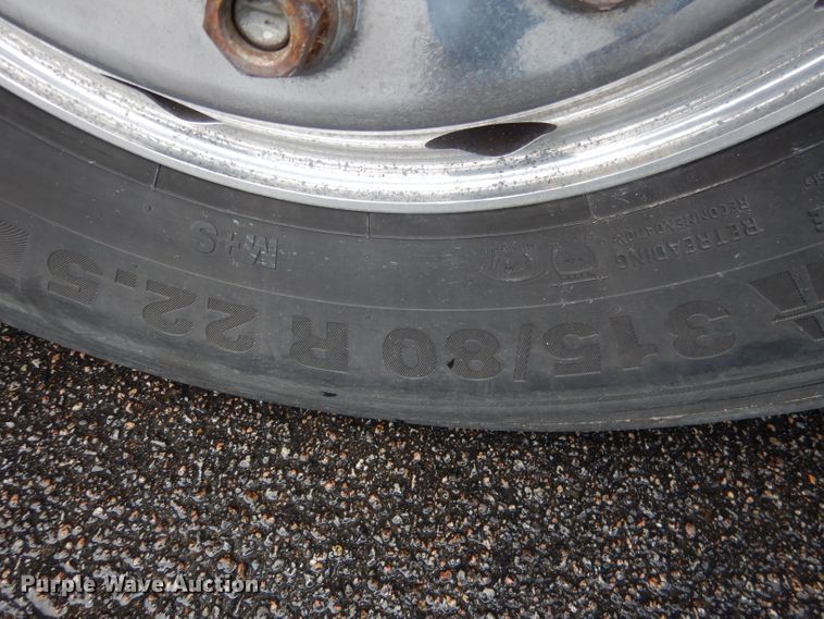 image for item DG4510 1999 Vanhool T2145  coach bus