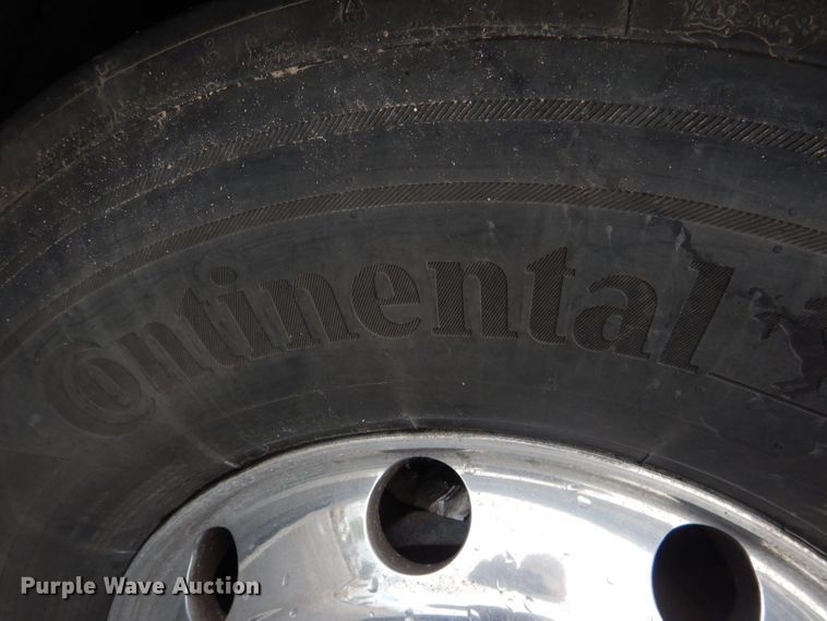 image for item DG4510 1999 Vanhool T2145  coach bus