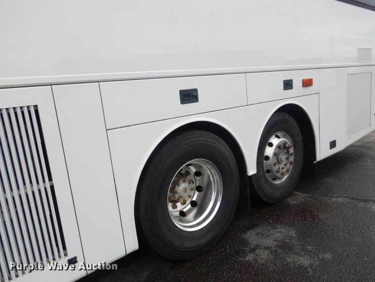 image for item DG4510 1999 Vanhool T2145  coach bus