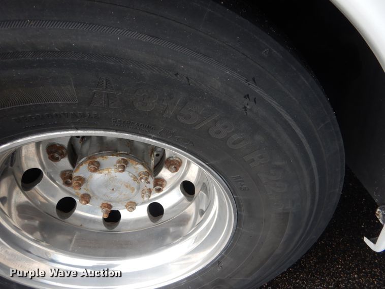 image for item DG4510 1999 Vanhool T2145  coach bus